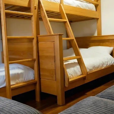 Hostel Ballyhoura Luxury Kilfinnane