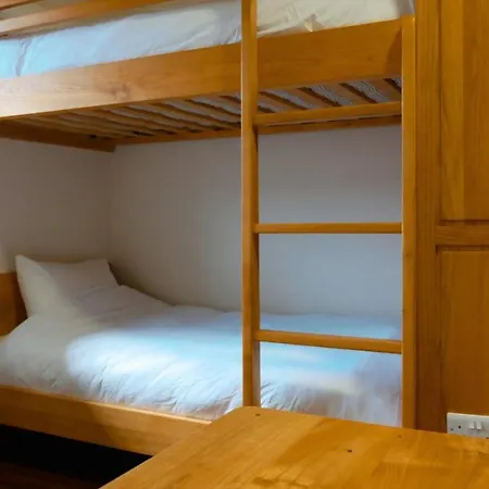 Ballyhoura Luxury Hostel Kilfinnane